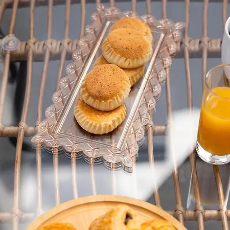 Saint George Cave House * Fira (Santorini)