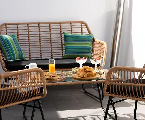 Saint George Cave House * סנטוריני