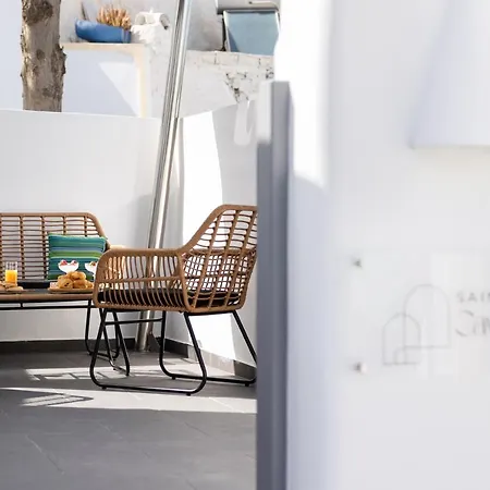 Saint George Cave House Fira (Santorini)
