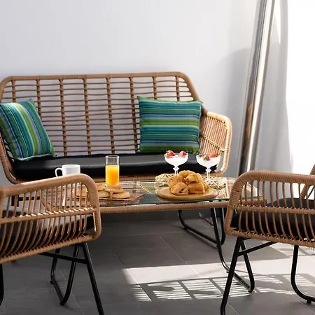 Saint George Cave House * Fira (Santorini)