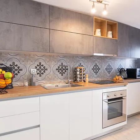 Saint George Cave House Fira (Santorini)